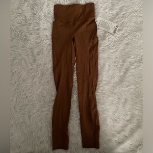 Lululemon Base Pace HR Tight 25”